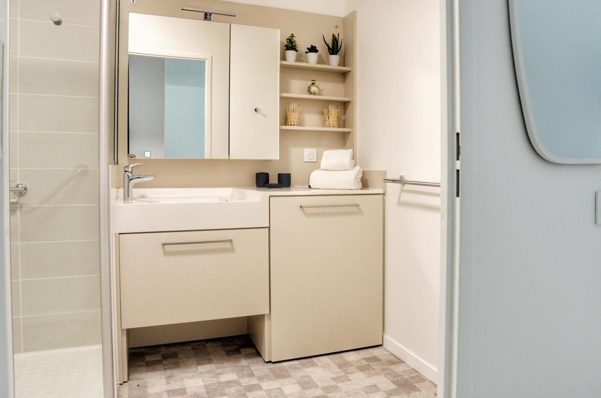 Residence Services Seniors - Domitys Les Jardins D'Ahna Dinan Kültér fotó